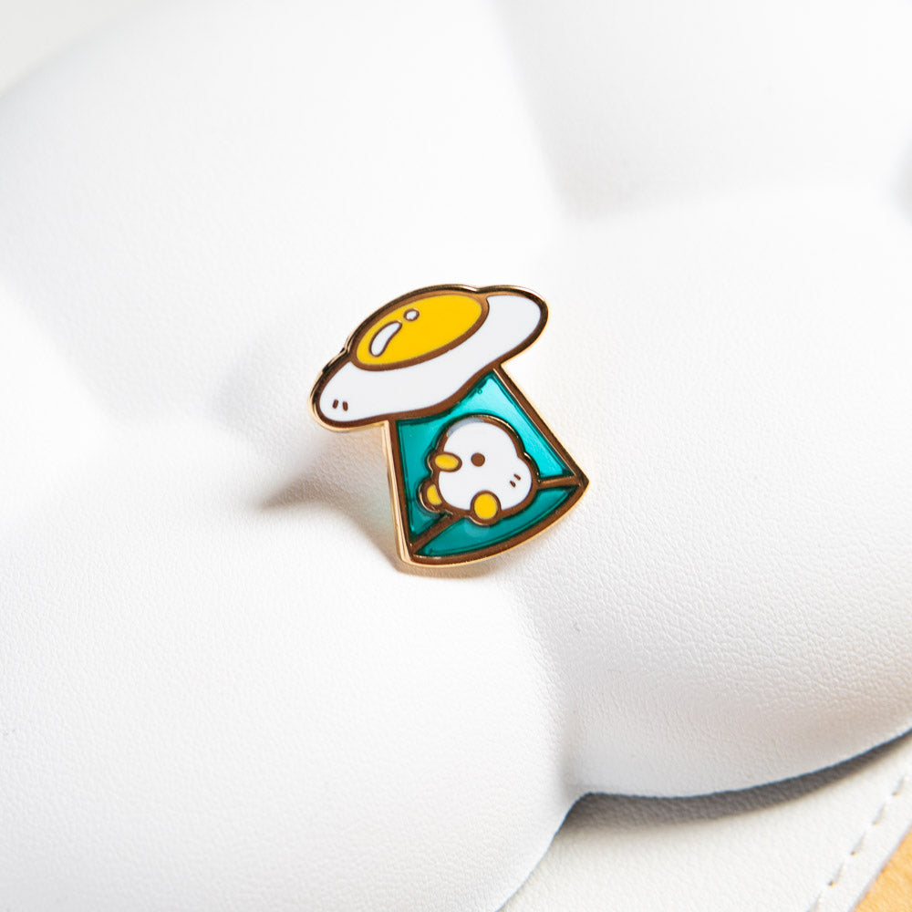 Quackstra-terrestrial UFO Duck Enamel Pin