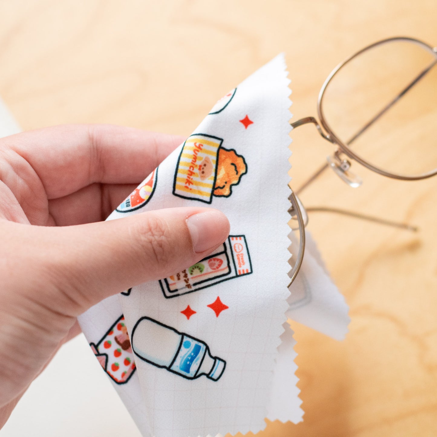 Konbini Run Microfiber Cloth