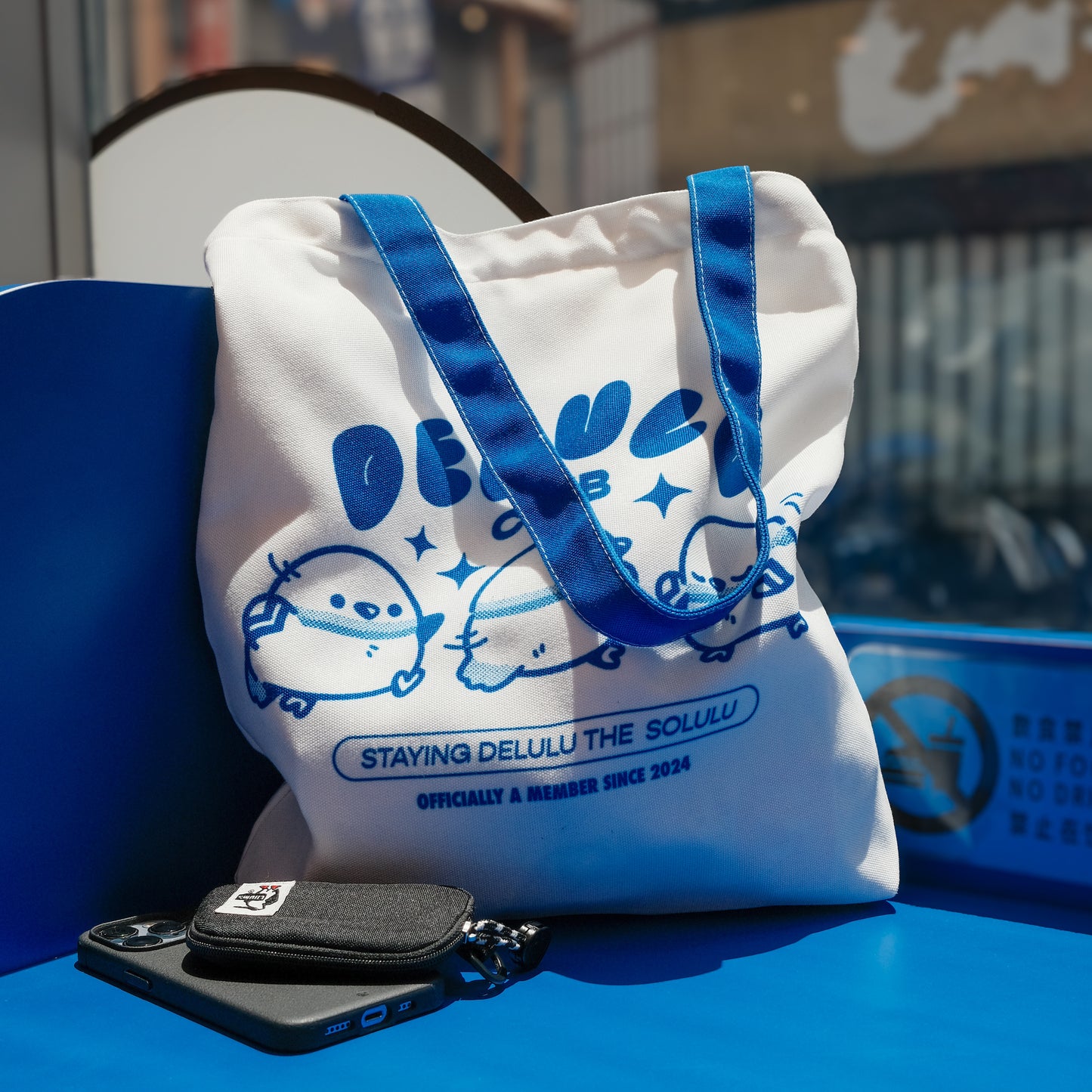 Delulu Solulu Pigeon Totebag
