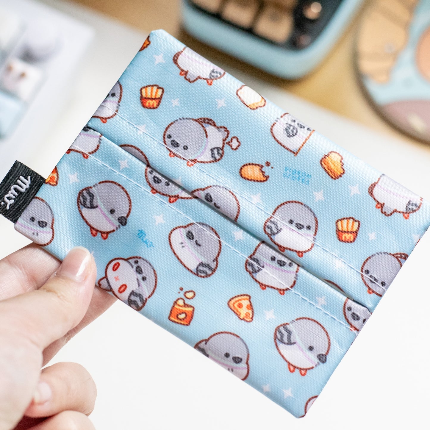 Pigeon Minimalist Tissue Pouch